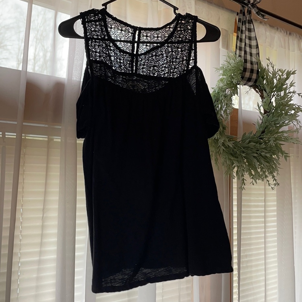 Black off-the-shoulder embroidered shirt from Old Navy